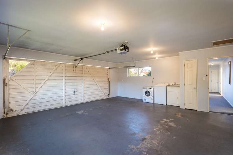 3a Kinross Drive Merrilands_24