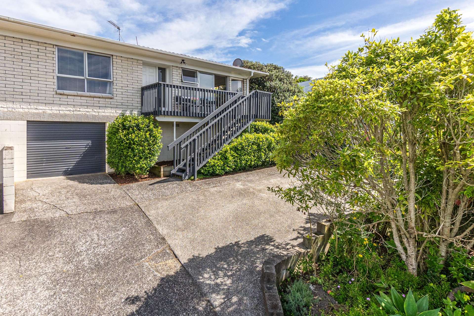2/12 Girrahween Drive Totara Vale_0