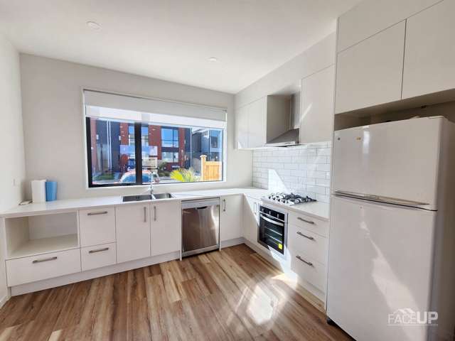 8 Landing Path Drive Hobsonville_4