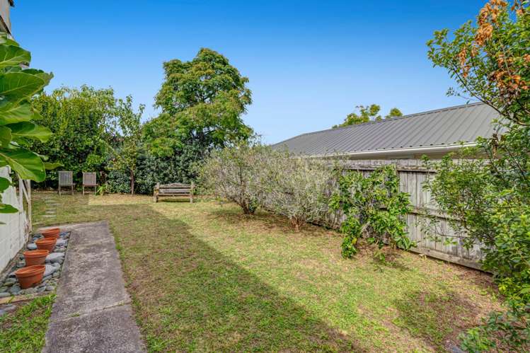 18B Brian Crescent Stanmore Bay_15