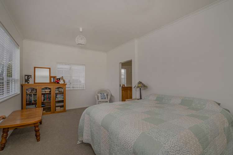 15 Ajax Head Pauanui_9