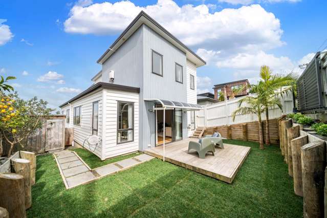 Near-new Family Home in Pinehill