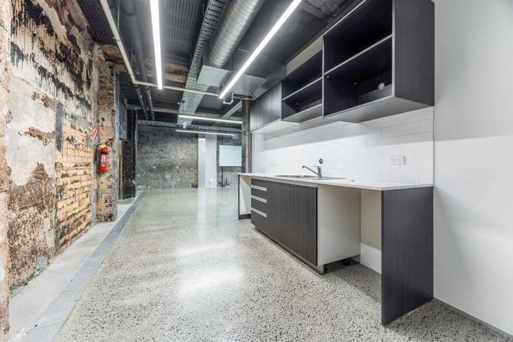 317 New North Road Kingsland_12