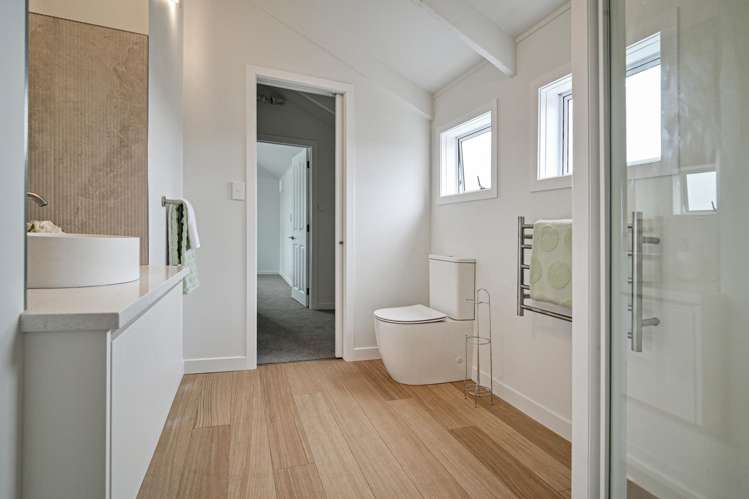 1008 Frederick Street West Mahora_9