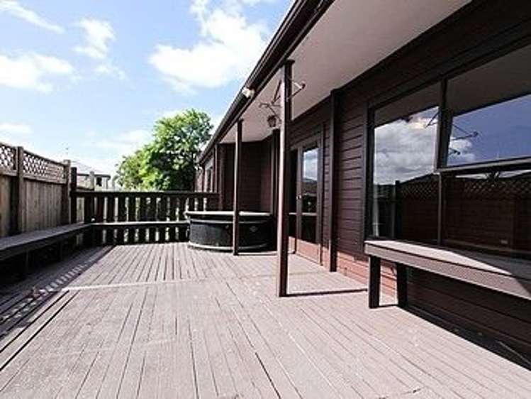 207 Carnoustie Drive Wattle Downs_13