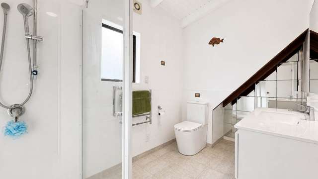 38 Thorburn Avenue Red Beach_3