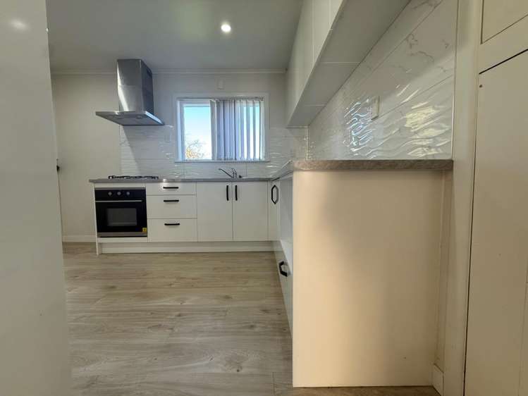 156 Russell Road Manurewa_3