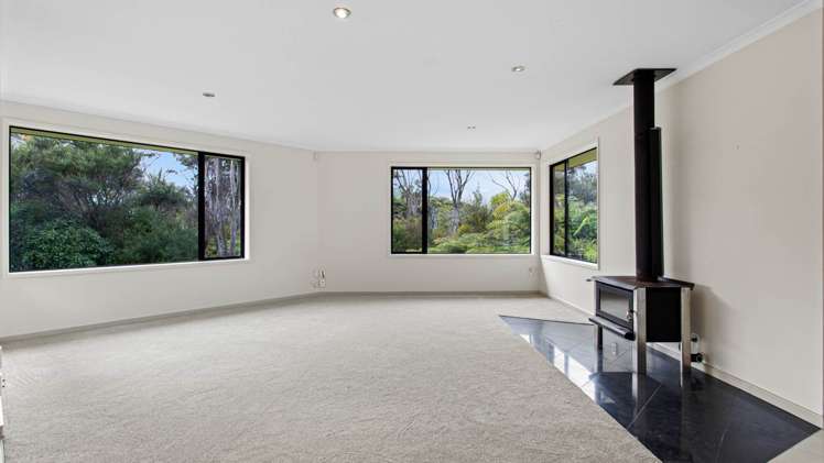 129 Stoney Creek Drive Waitakere_8