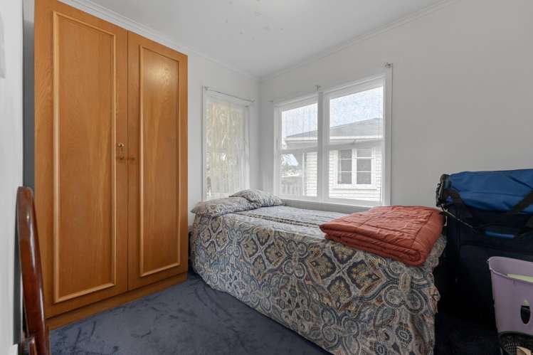 48 Sutton Crescent Papakura_13