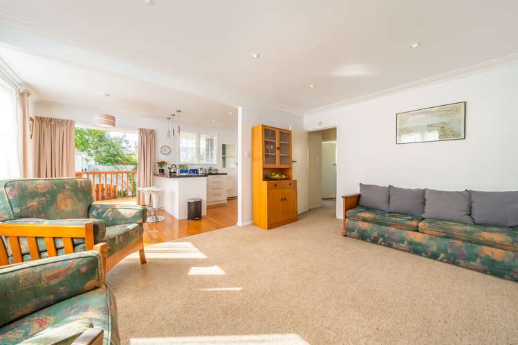 2/32 Bay Street Petone_6