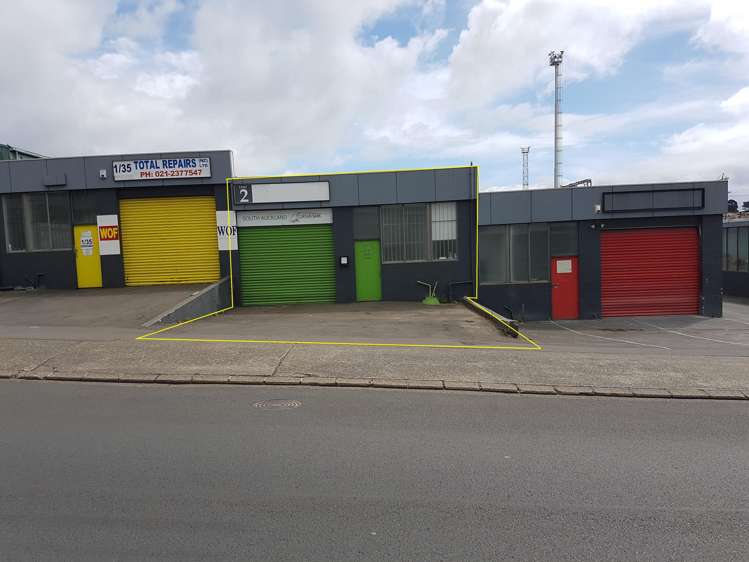 Unit 2/35C Saleyards Road_0