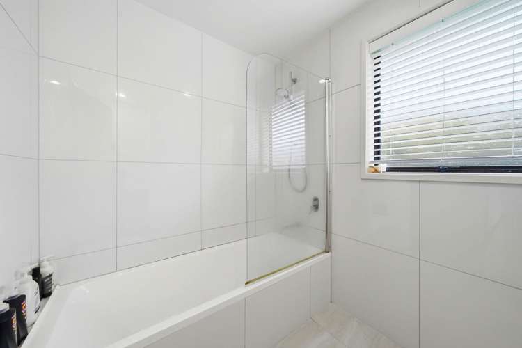 32 Glastron Place Bayview_13