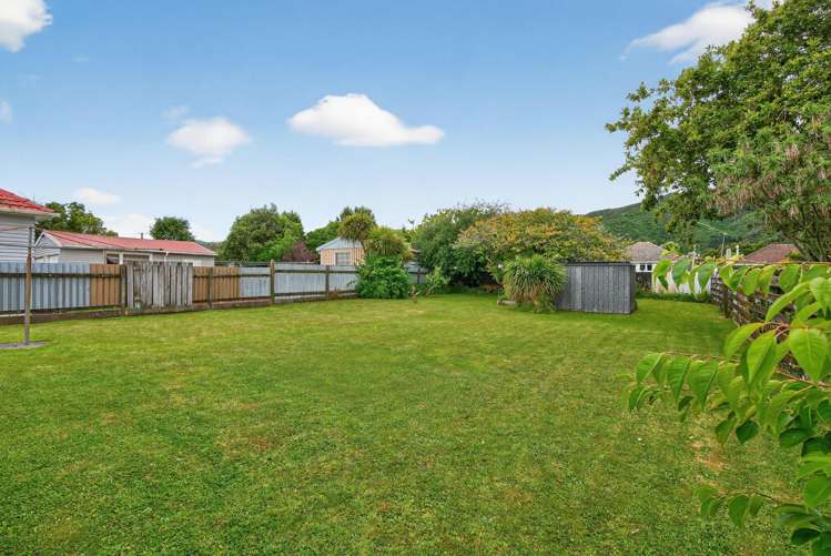 49 Dover Road Wainuiomata_20