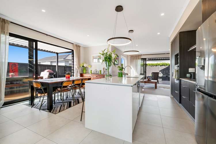 3 Koura Drive Red Beach_4