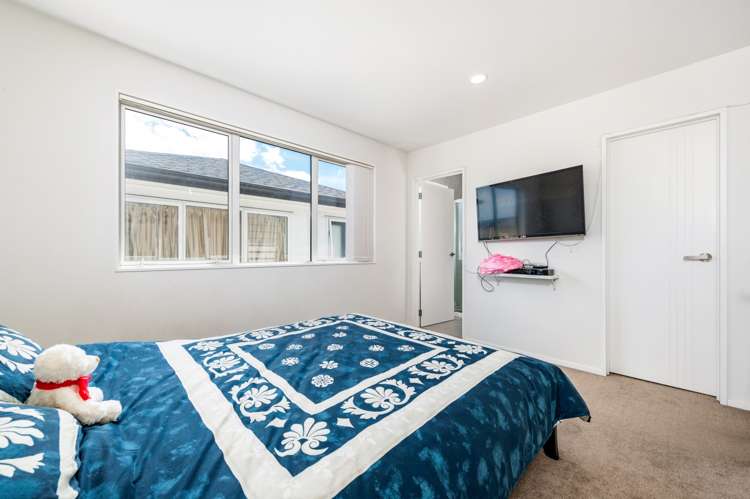 6 Rosewell Crescent Flat Bush_11