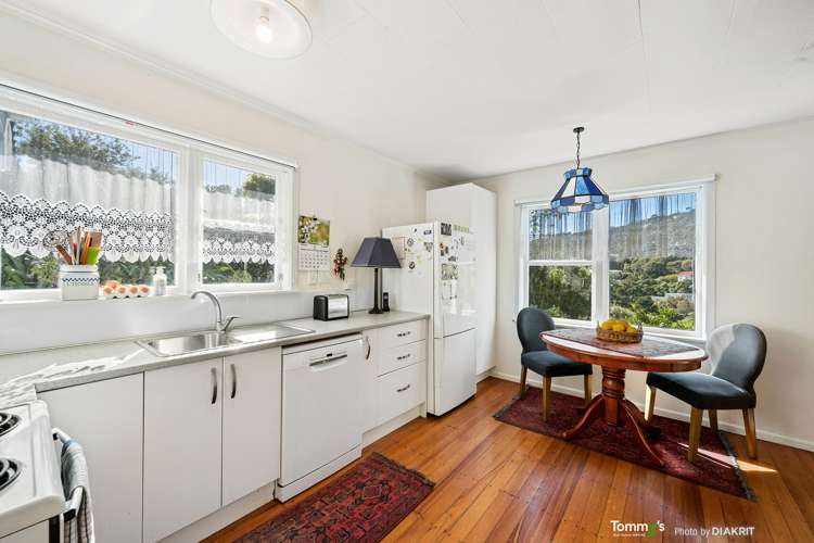 105 Churchill Drive Crofton Downs_1