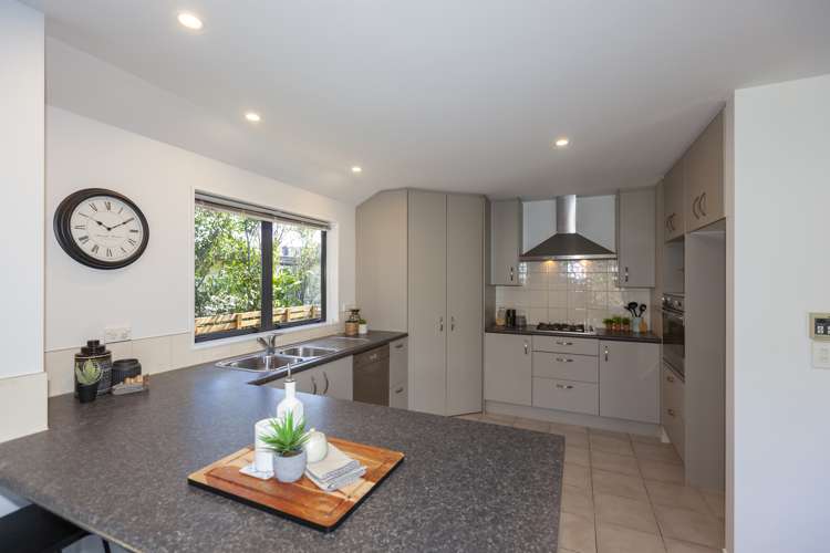 6 Cascade Way Paraparaumu_9