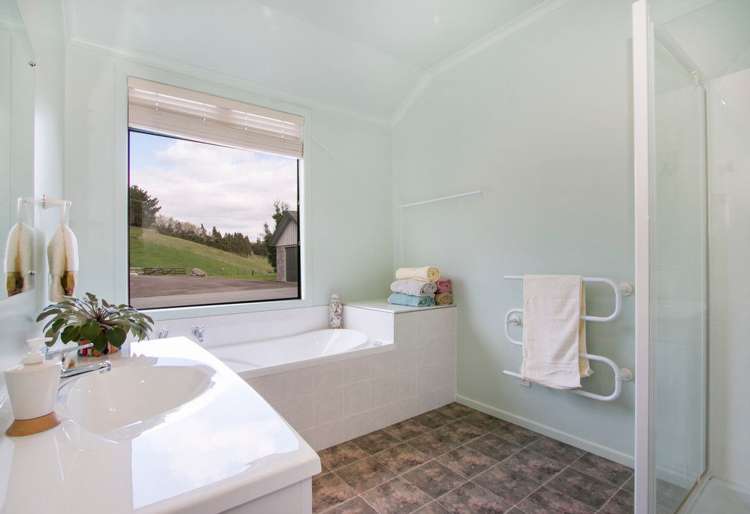 426 Esdaile Road Whakamarama_16