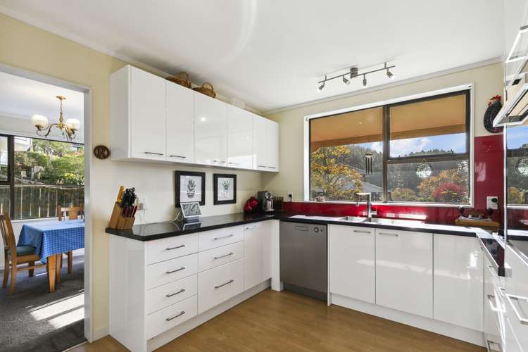 34 Peterhouse Street Tawa_6