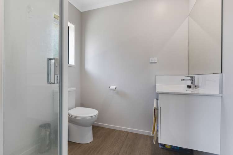 10b Cowling Road Hurdon_8