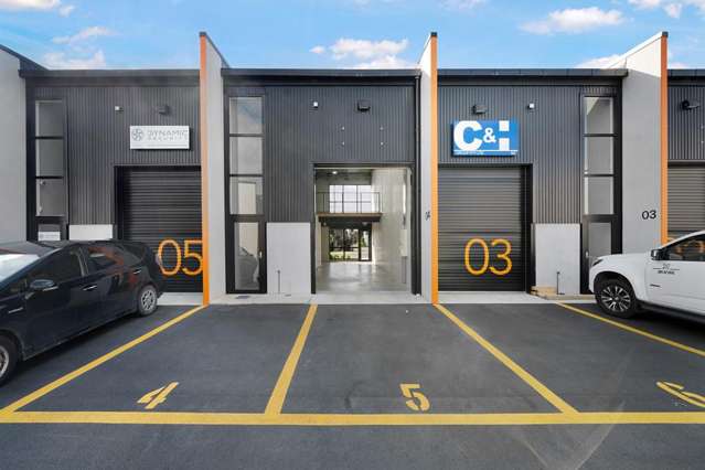 4/90 Hobsonville Road Hobsonville_3