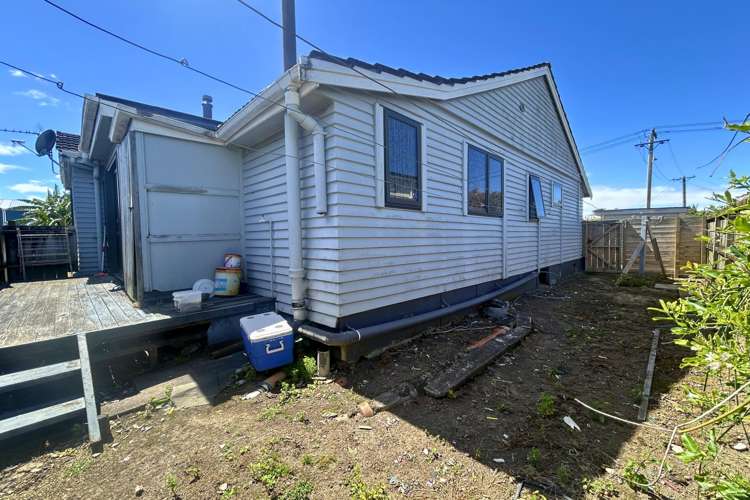 1 Colin Street Mangere_7