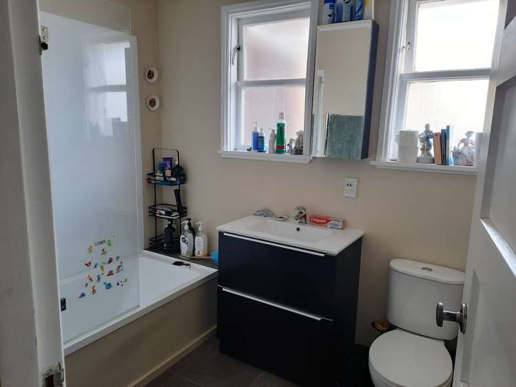 82 Pine Avenue Ebdentown_7