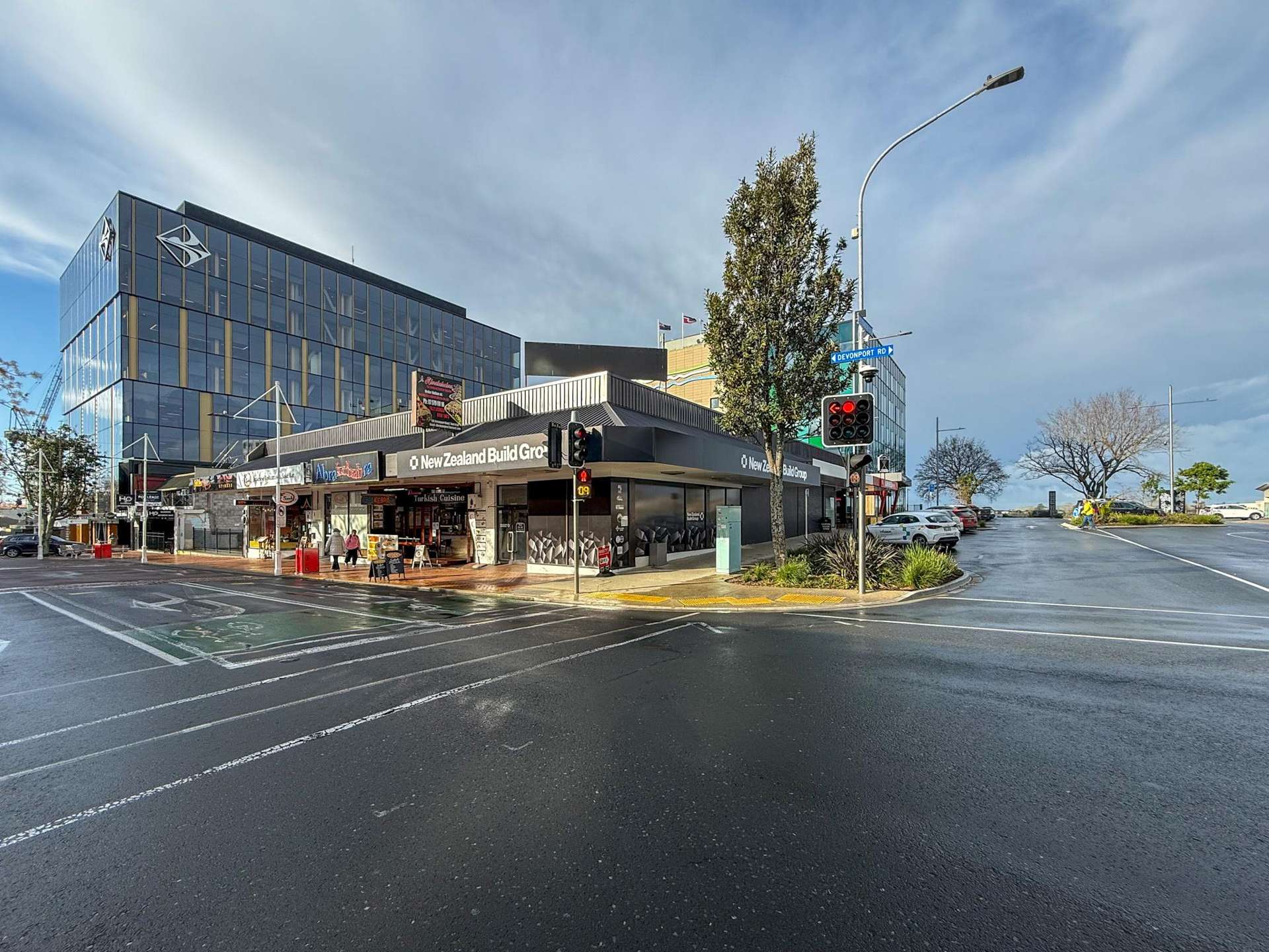 Shop 4, 110 Devonport Road Tauranga_0