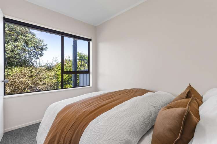 1/18, 2/18 Glen Vista Road Bayview_12