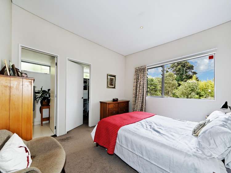 21 Chamari Close Titirangi_11