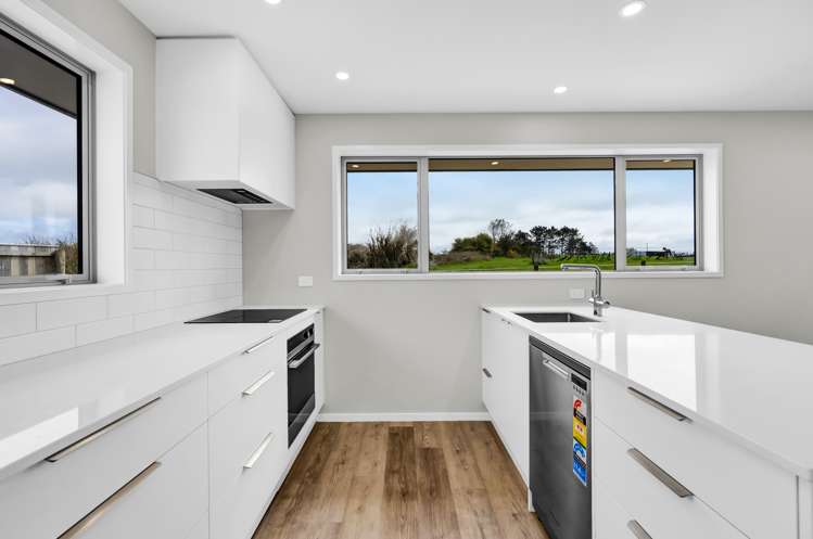 9 Midsummer Avenue Stratford_6