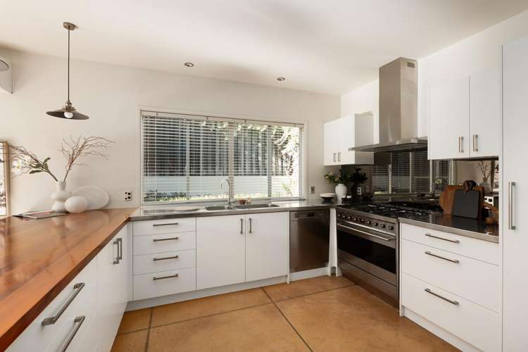 215B Oceanbeach Road Mount Maunganui_3