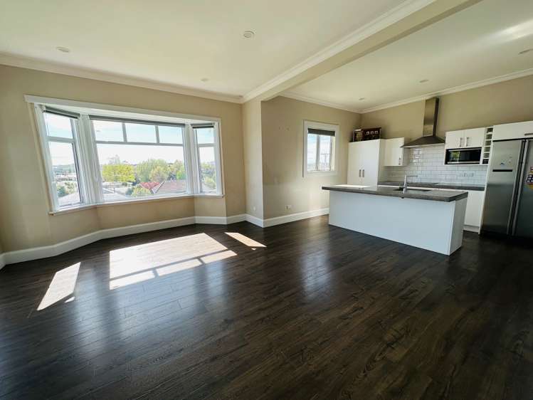 2 Armstrong Street Balclutha_5