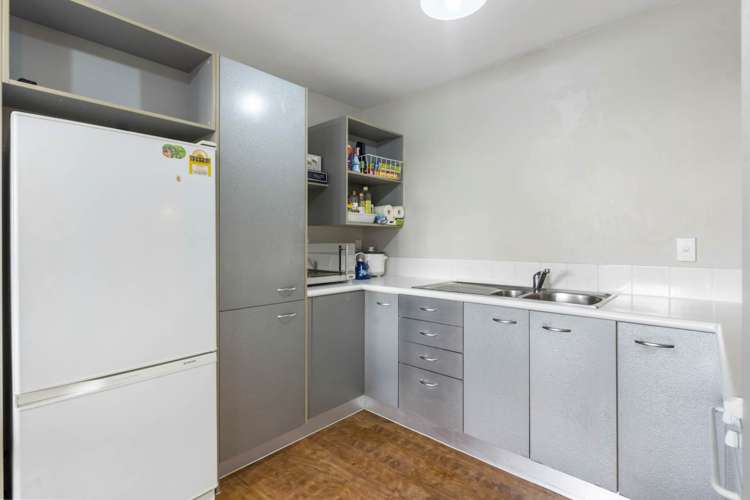 2f/86a Rockfield Road Penrose_8