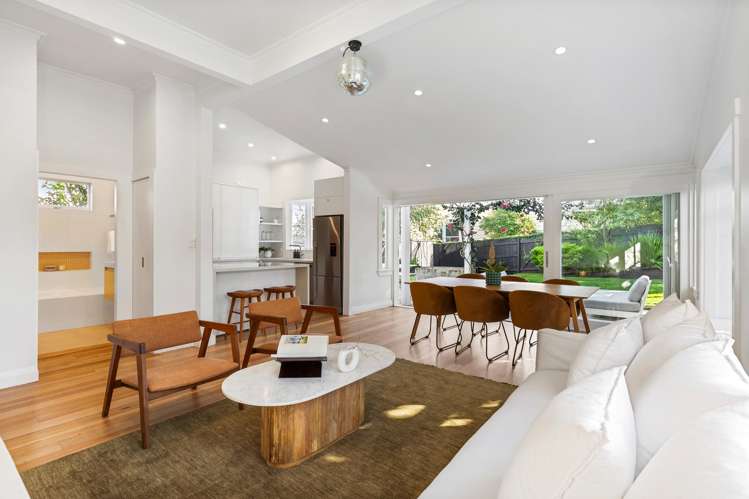 202 Queen Street Northcote Point_9