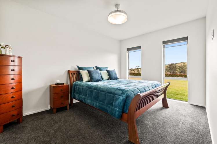 15 Magnolia Tree Way Kerikeri_13