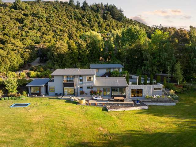 Luxury Hillside Living