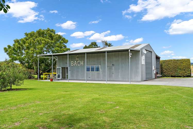 21 Pyle Road East One Tree Point_24