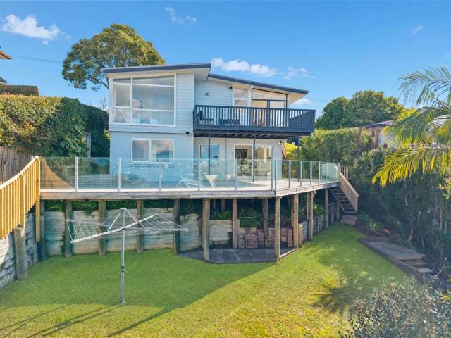 Panoramic Sea Views Bay Life at Its Best