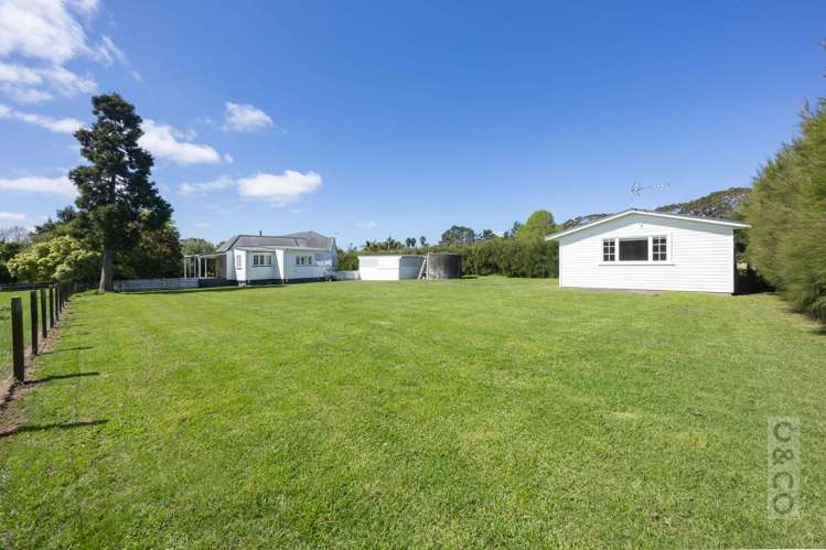 11 Taupaki Road Taupaki_41