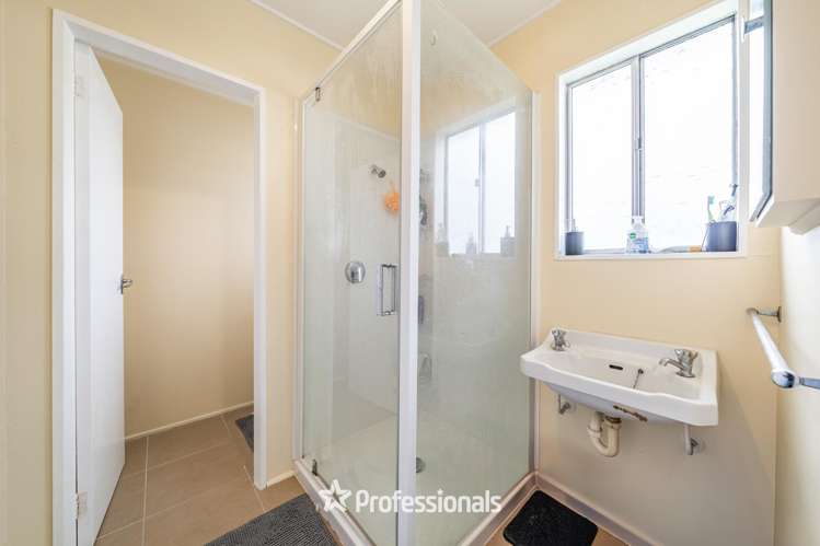 121-123J Bell Road Waiwhetu_8