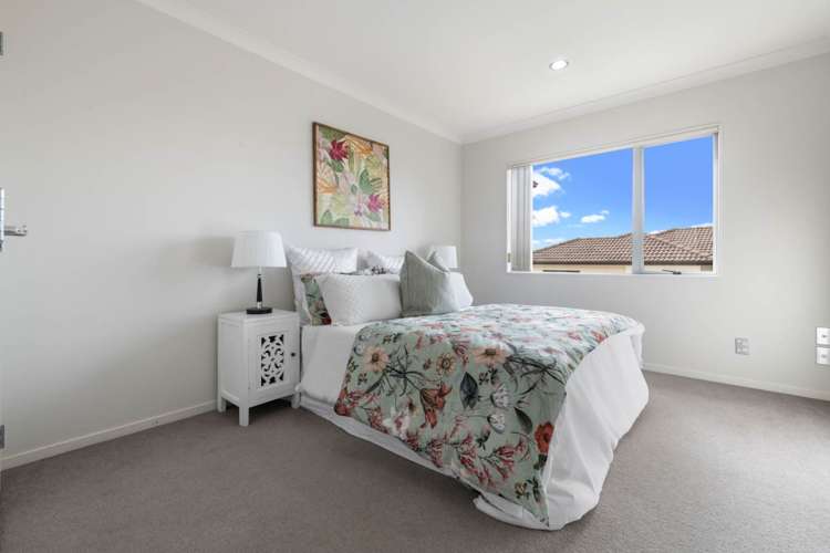 4 Liscooly Place Flat Bush_10