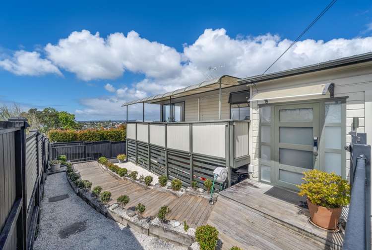 21 Beach Road_4
