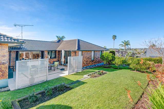 49 Chesterfield Way Orewa_2