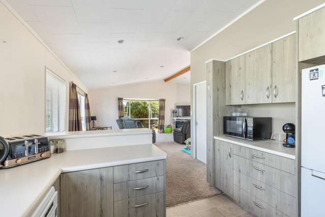 2/3B Sandel Rise Merrilands_2