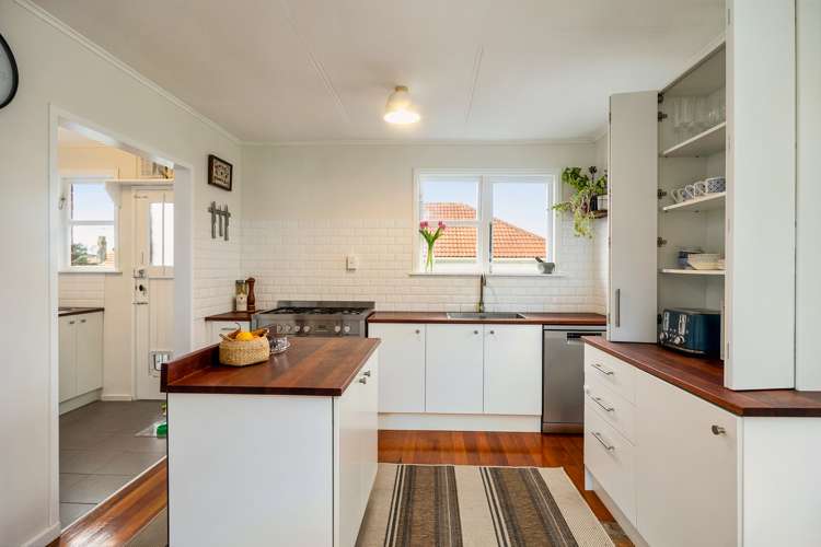 10 Hallam Street Mount Albert_8