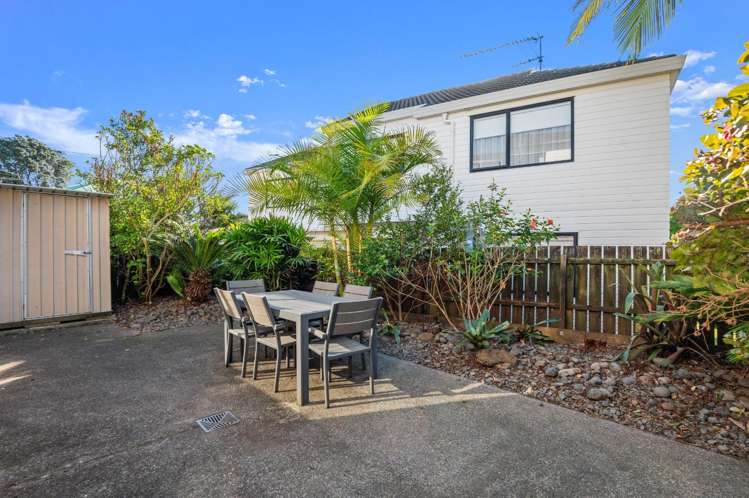 103 Golf Road New Lynn_15