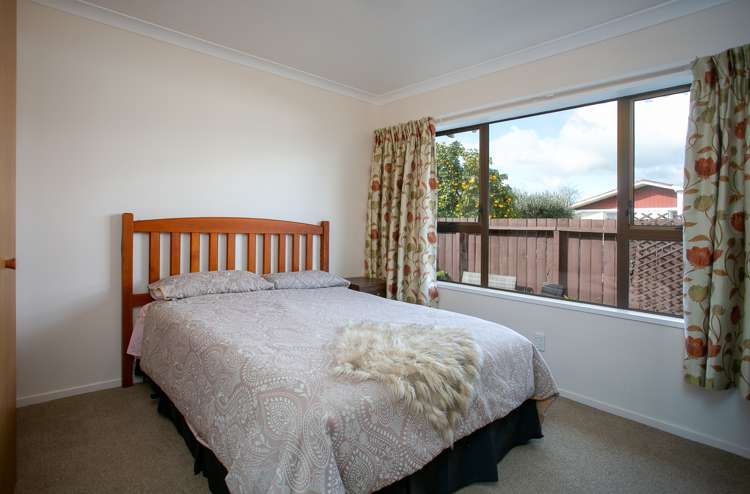 8 Conrad Place Leamington_11