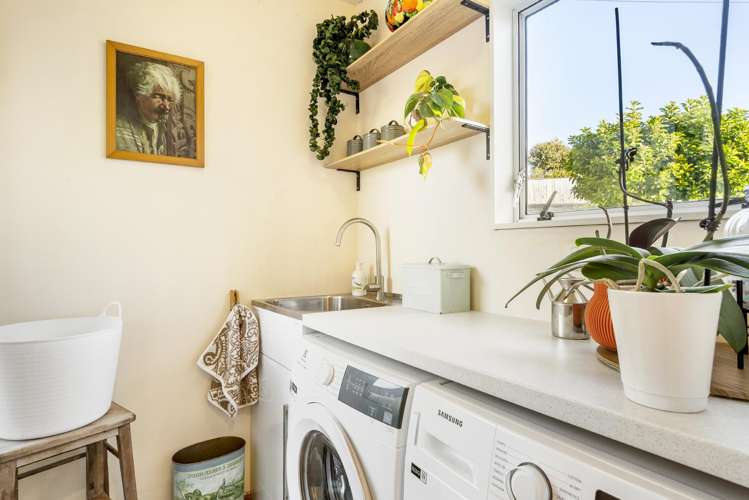 2/1 Argyle Road Browns Bay_21