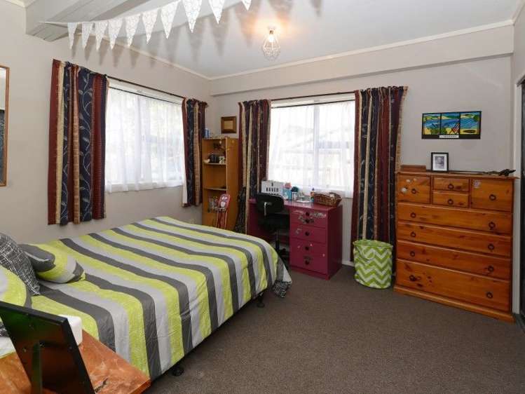 9 Baverstock Road Nawton_14